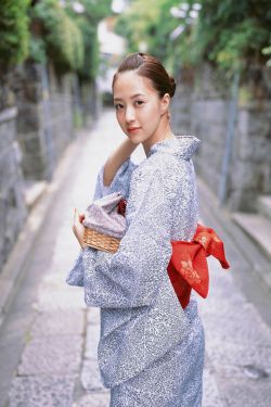 春色燃烬